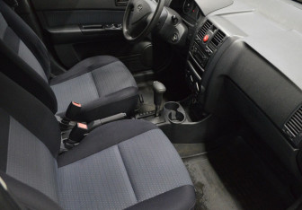 Подержанный автомобиль Hyundai Getz 2008 года (12 фото)