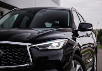 Подержанный автомобиль Infiniti QX50 2018 года (2 фото)