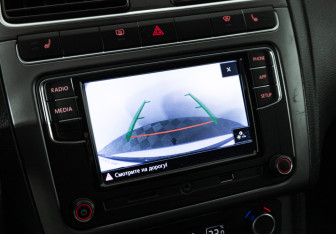 Подержанный автомобиль Volkswagen Polo Sedan 2018 года (15 фото)