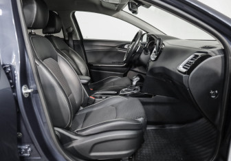 Подержанный автомобиль Kia Ceed Hatchback 2020 года (21 фото)
