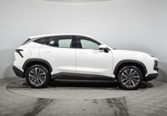 Подержанный автомобиль Jetour Dashing 2024 года (4 фото)