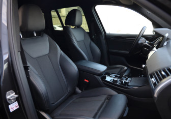 Подержанный автомобиль BMW X3 2020 года (23 фото)