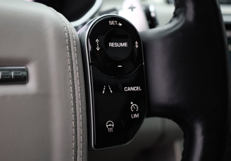 Подержанный автомобиль Land Rover Range Rover 2019 года (13 фото)