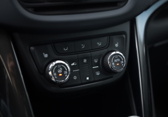 Подержанный автомобиль Opel Zafira Compactvan 2014 года (20 фото)