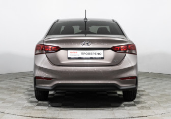 Подержанный автомобиль Hyundai Solaris Sedan 2018 года (6 фото)