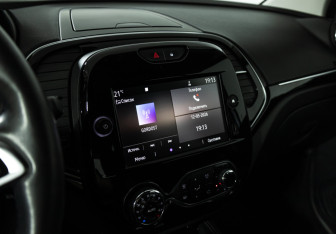 Подержанный автомобиль Renault Kaptur 2021 года (16 фото)