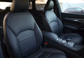 Подержанный автомобиль Infiniti QX50 2018 года (22 фото)