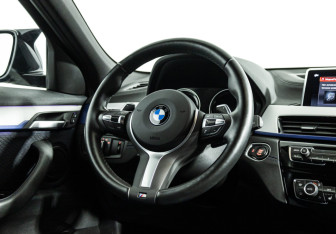 Подержанный автомобиль BMW X2 2021 года (21 фото)