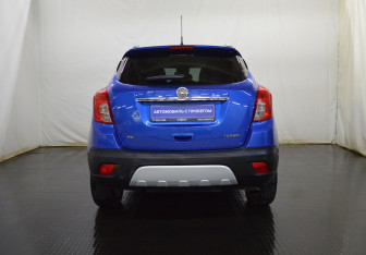 Подержанный автомобиль Opel Mokka 2014 года (6 фото)