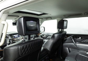Подержанный автомобиль Infiniti QX80 2018 года (27 фото)