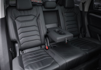 Подержанный автомобиль Volkswagen Touareg 2021 года (30 фото)