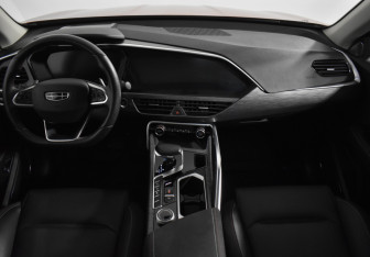 Подержанный автомобиль Geely Tugella 2021 года (14 фото)