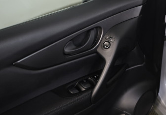 Подержанный автомобиль Nissan Qashqai 2015 года (19 фото)