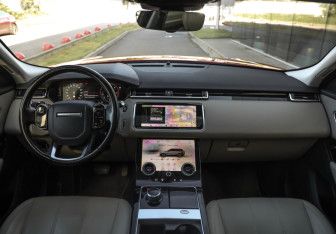 Подержанный автомобиль Land Rover Range Rover Velar 2020 года (11 фото)