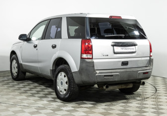 Подержанный автомобиль Saturn VUE 2002 года (7 фото)