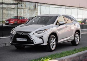 Подержанный автомобиль Lexus RX 2017 года (4 фото)