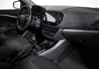 Подержанный автомобиль LADA (ВАЗ) Vesta Wagon 2018 года (12 фото)