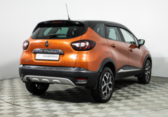 Подержанный автомобиль Renault Kaptur 2016 года (5 фото)