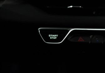 Подержанный автомобиль Geely Coolray 2024 года (20 фото)