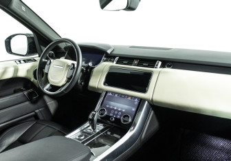 Подержанный автомобиль Land Rover Range Rover Sport 2020 года (9 фото)