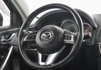 Подержанный автомобиль Mazda CX-5 2015 года (14 фото)