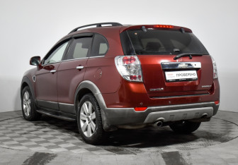 Подержанный автомобиль Chevrolet Captiva 2008 года (7 фото)