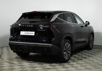 Подержанный автомобиль Jetour Dashing 2023 года (5 фото)