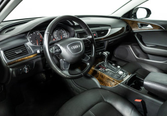Подержанный автомобиль Audi A6 Sedan 2014 года (11 фото)
