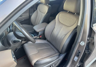Подержанный автомобиль Hyundai Santa Fe 2019 года (19 фото)