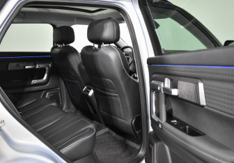 Подержанный автомобиль Jaecoo J7 2023 года (12 фото)