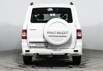 Подержанный автомобиль УАЗ Patriot 2023 года (6 фото)