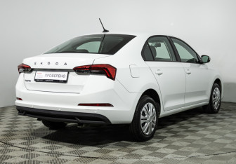 Подержанный автомобиль Skoda Rapid Liftback 2020 года (5 фото)