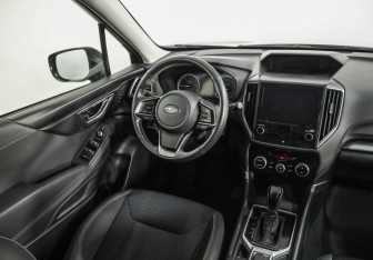 Подержанный автомобиль Subaru Forester Suv 2020 года (9 фото)