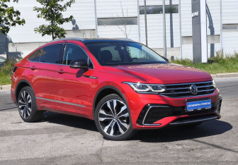 Подержанный автомобиль Volkswagen Tiguan 2020 года (11 фото)