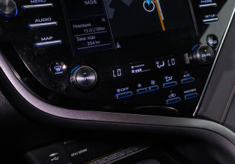 Подержанный автомобиль Toyota Camry Sedan 2019 года (21 фото)