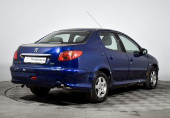 Подержанный автомобиль Peugeot 206 Sedan 2009 года (5 фото)