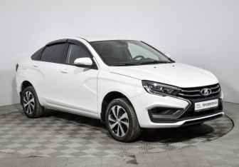 Подержанный автомобиль LADA (ВАЗ) Vesta Sedan 2023 года (3 фото)