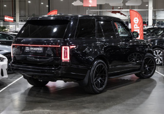Подержанный автомобиль Land Rover Range Rover 2014 года (6 фото)