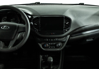 Подержанный автомобиль LADA (ВАЗ) Vesta Sedan 2022 года (14 фото)