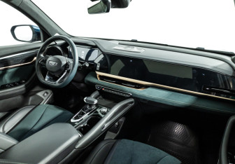 Подержанный автомобиль Geely Monjaro 2023 года (9 фото)