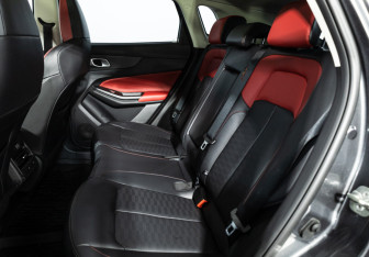 Подержанный автомобиль Changan UNI-S 2024 года (10 фото)