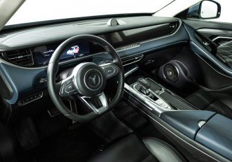 Подержанный автомобиль Voyah Free 2023 года (11 фото)