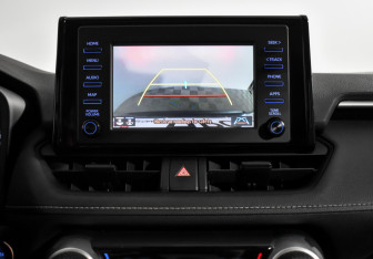 Подержанный автомобиль Toyota RAV4 2020 года (19 фото)