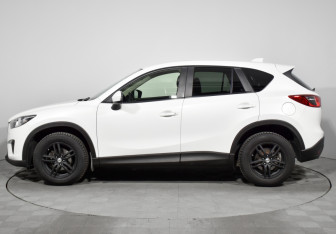 Подержанный автомобиль Mazda CX-5 2015 года (8 фото)