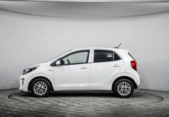 Подержанный автомобиль Kia Picanto 2022 года (8 фото)