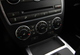 Подержанный автомобиль Land Rover Freelander 2014 года (13 фото)