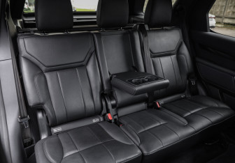 Подержанный автомобиль Land Rover Discovery 2019 года (31 фото)