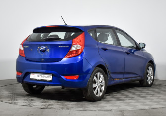 Подержанный автомобиль Hyundai Solaris Hatchback 2012 года (5 фото)