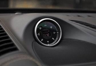 Подержанный автомобиль Porsche Cayenne 2014 года (19 фото)