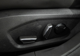 Подержанный автомобиль Ford Mondeo Sedan 2014 года (18 фото)